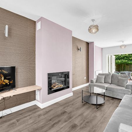 Brook Meadow House, 4 Bed House, Manchester Astley  Ngoại thất bức ảnh